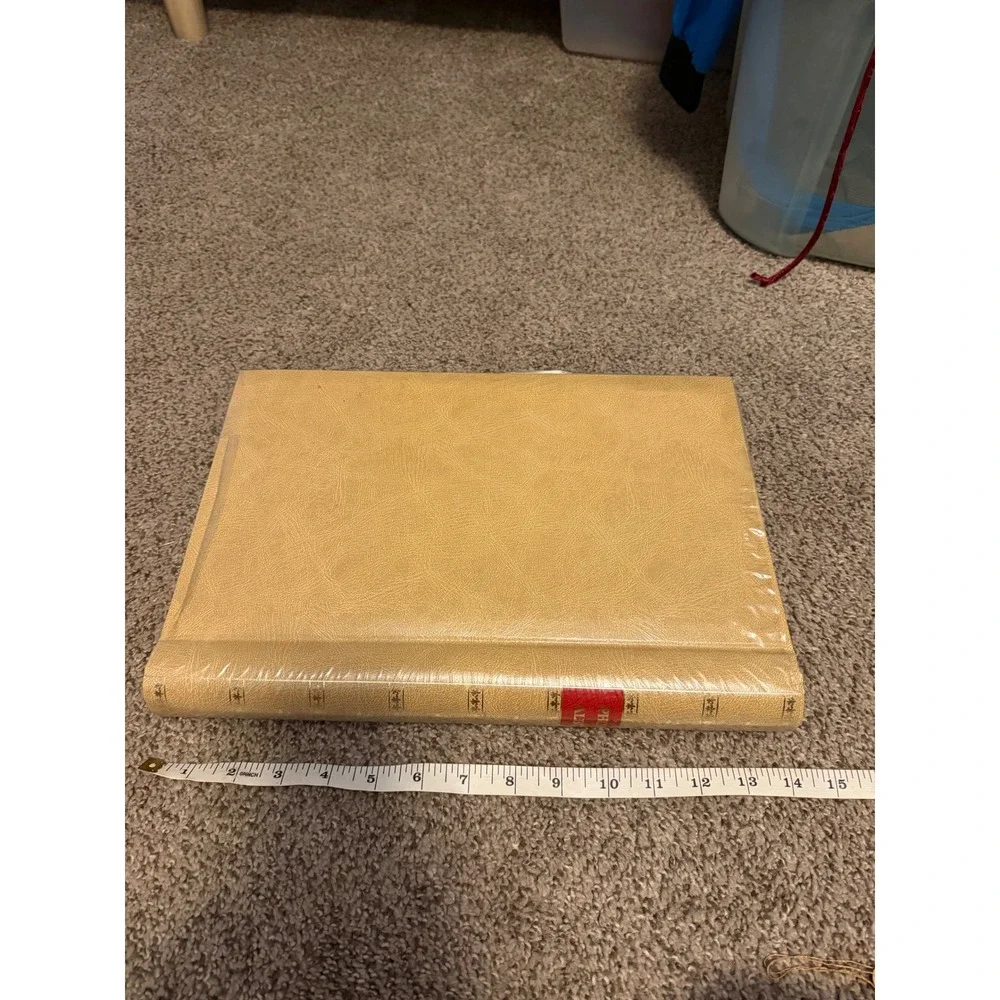 Pioneer Photo Album BDP-35 Tan Gold Vinyl Holds 300 4x6 Photos Bi-Directional